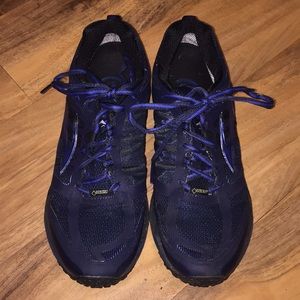 Brooks Cascadia Gore-Tex Runners